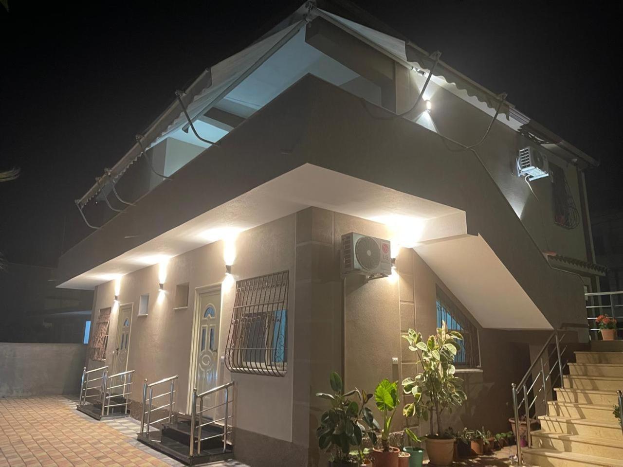 Vila Megi-Rent Room วญอเรอ ภายนอก รูปภาพ