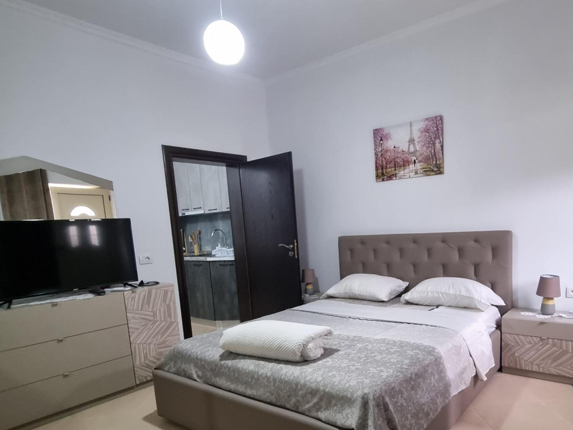 Vila Megi-Rent Room วญอเรอ ภายนอก รูปภาพ