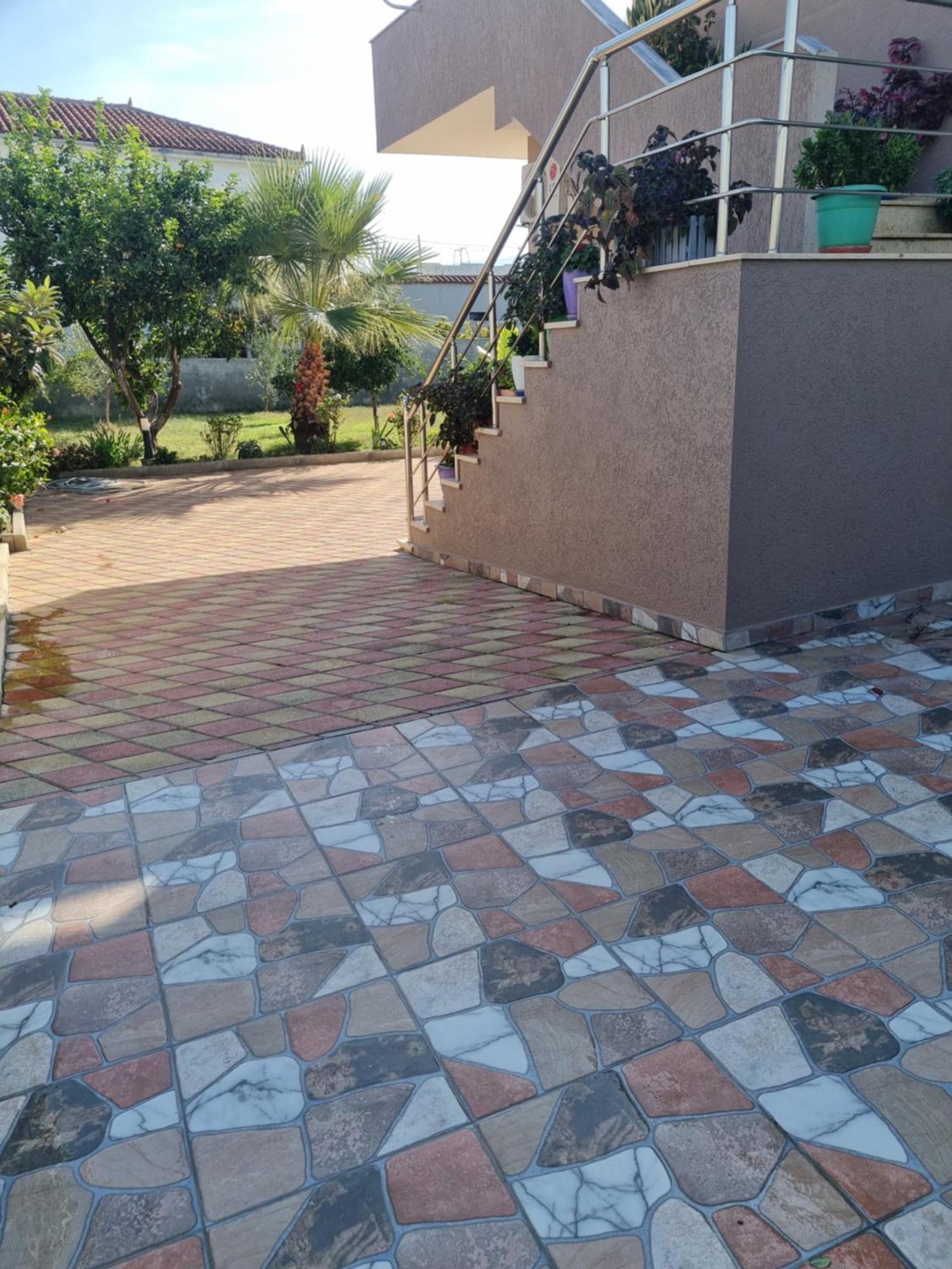 Vila Megi-Rent Room วญอเรอ ภายนอก รูปภาพ
